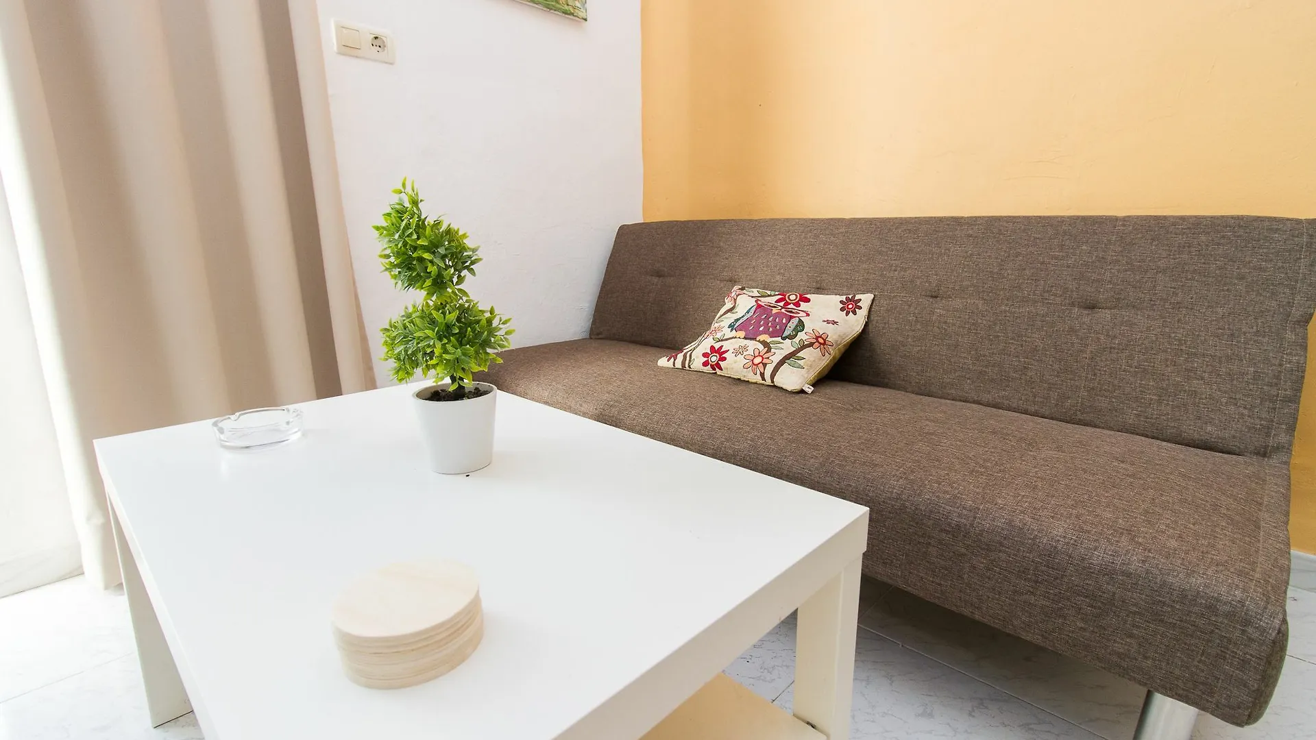 Apartment Seaside Holiday Studio By La Recepcion Malaga